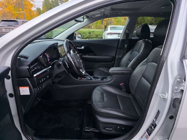 Used 2020 Kia Niro EX Premium FWD image 16