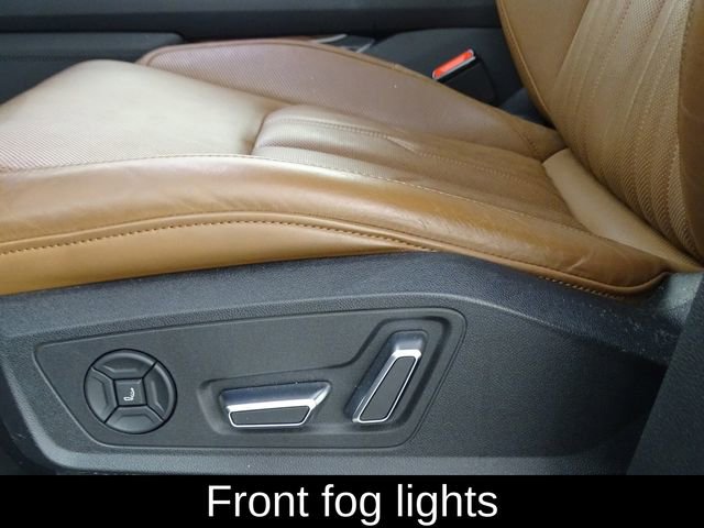 Used 2019 Audi e-tron Prestige w/ Prestige Package image 25