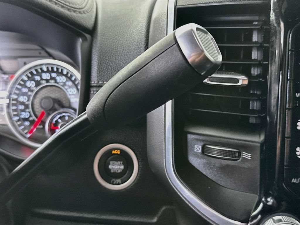 Used 2022 RAM 2500 Laramie AWD/4WD image 16