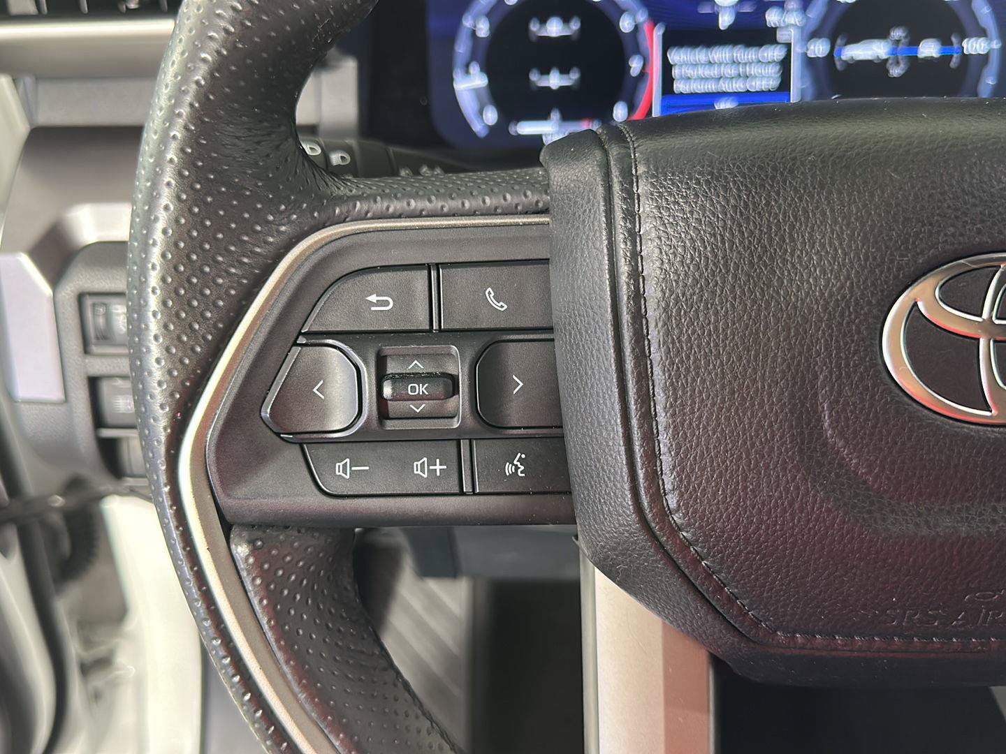 Used 2025 Toyota 4Runner TRD Sport AWD/4WD image 12