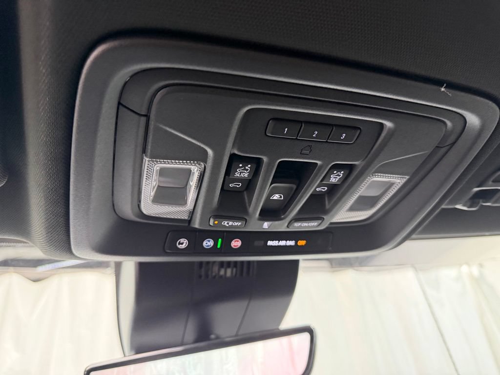 New 2026 GMC Sierra 2500 AT4 w/ AT4 Premium Plus Package AWD/4WD image 24