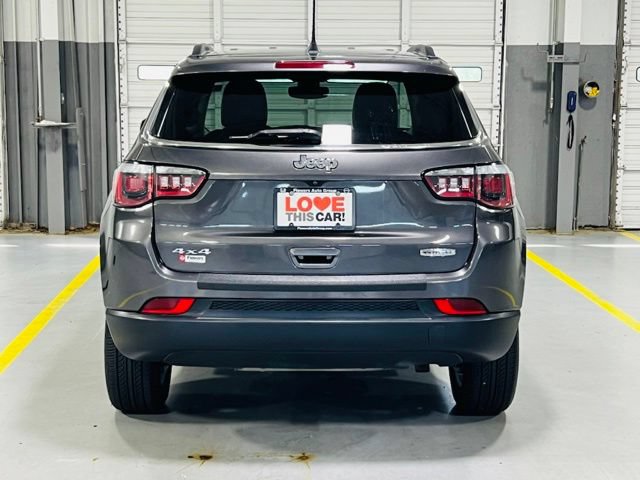 Used 2020 Jeep Compass Latitude w/ Popular Equipment Group AWD/4WD image 16