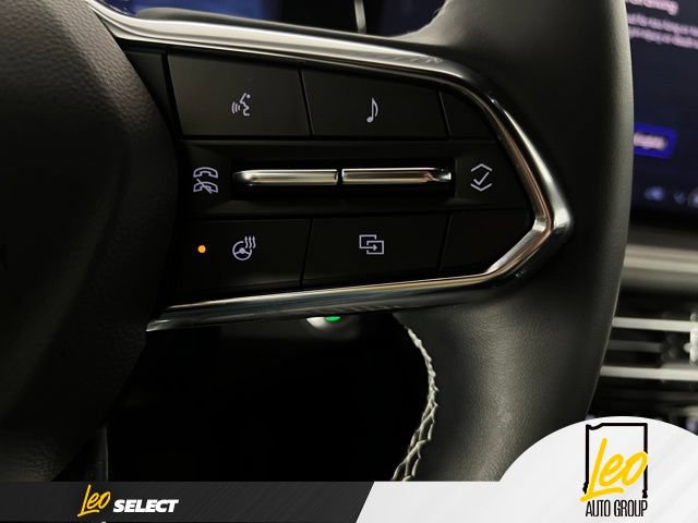 Used 2026 Chevrolet Traverse LT w/ Driver Confidence Package AWD/4WD image 11