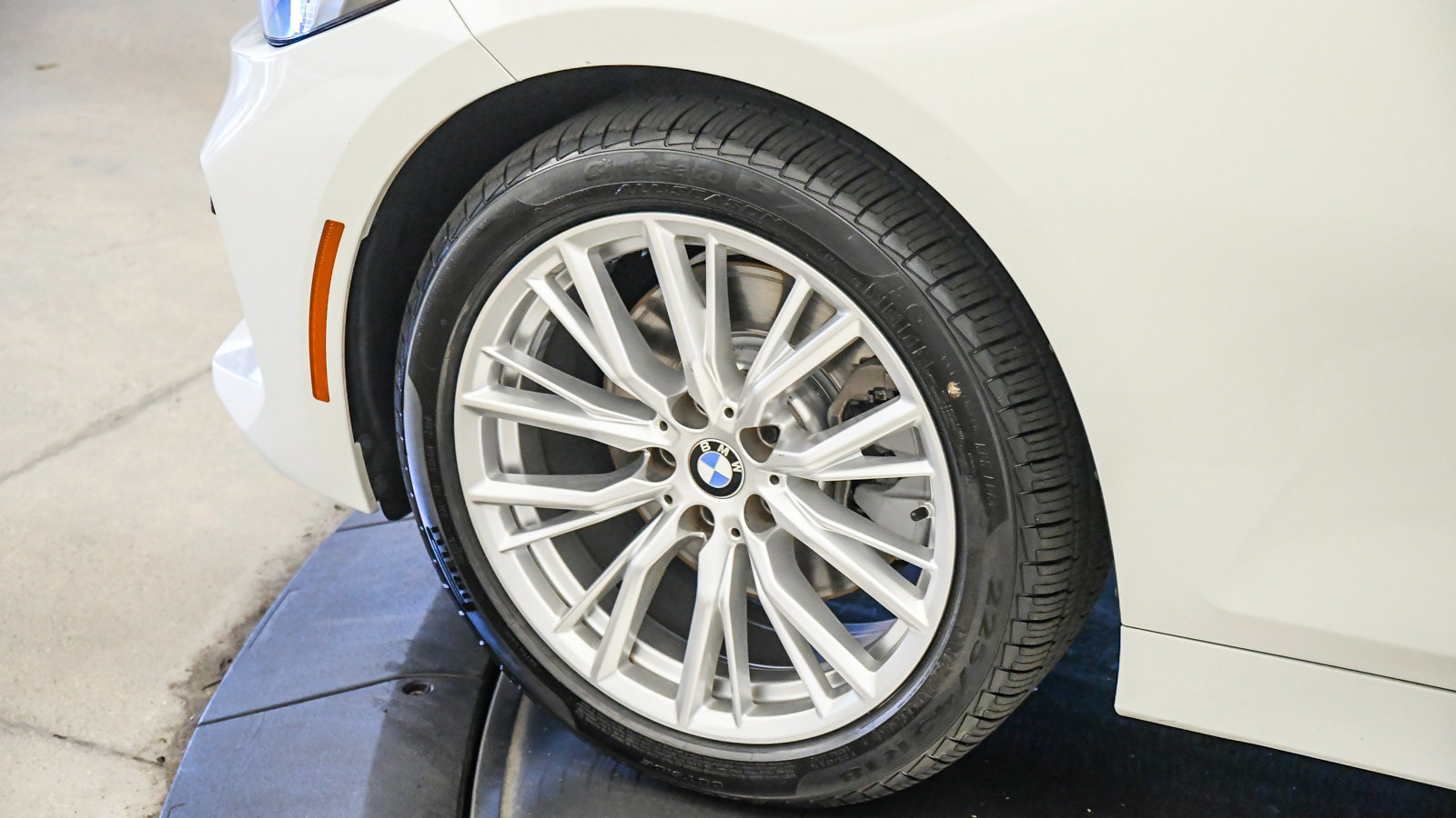 Certified 2023 BMW 330i Sedan w/ Premium Package RWD image 10