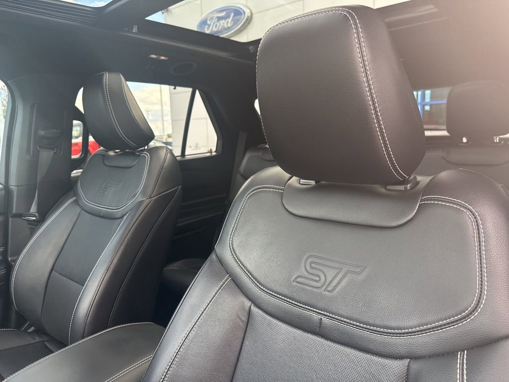 Certified 2024 Ford Explorer ST w/ Equipment Group 401A image 27