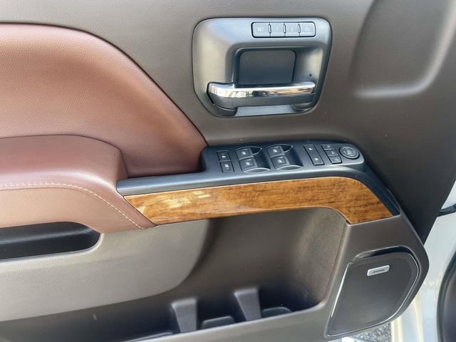Used 2018 Chevrolet Silverado 1500 High Country image 16