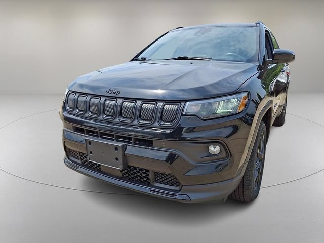 Used 2022 Jeep Compass Latitude w/ Convenience Group AWD/4WD image 4
