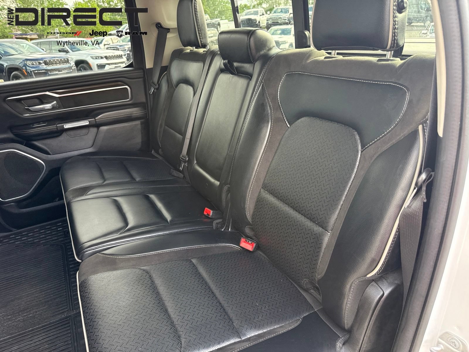 Used 2022 RAM 1500 Laramie AWD/4WD image 28