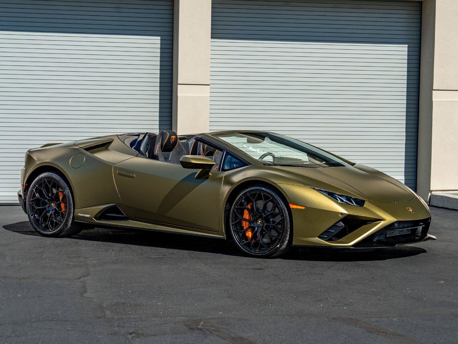 Used 2023 Lamborghini Huracan EVO RWD image 10