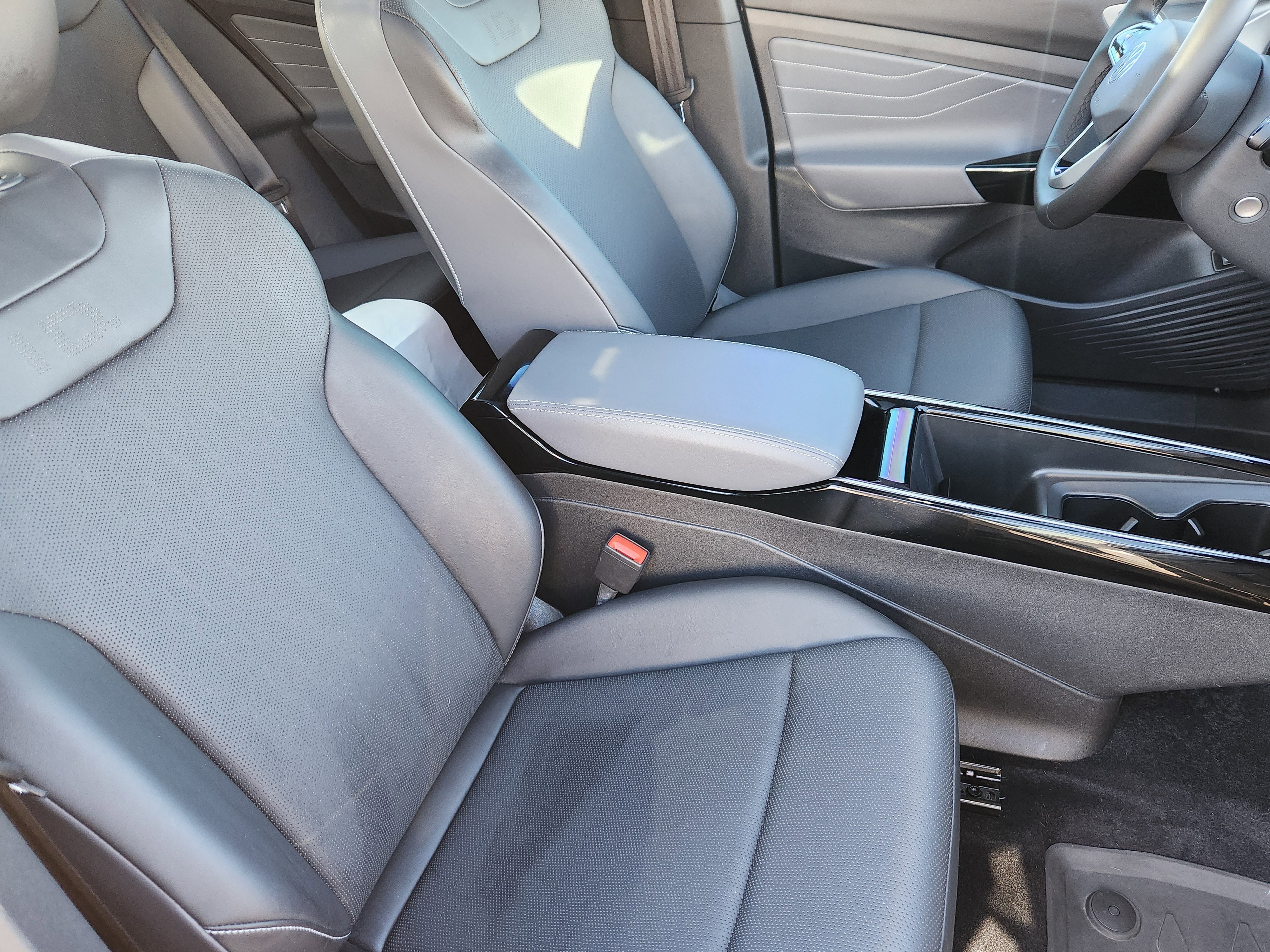 Certified 2023 Volkswagen ID.4 Pro S image 24