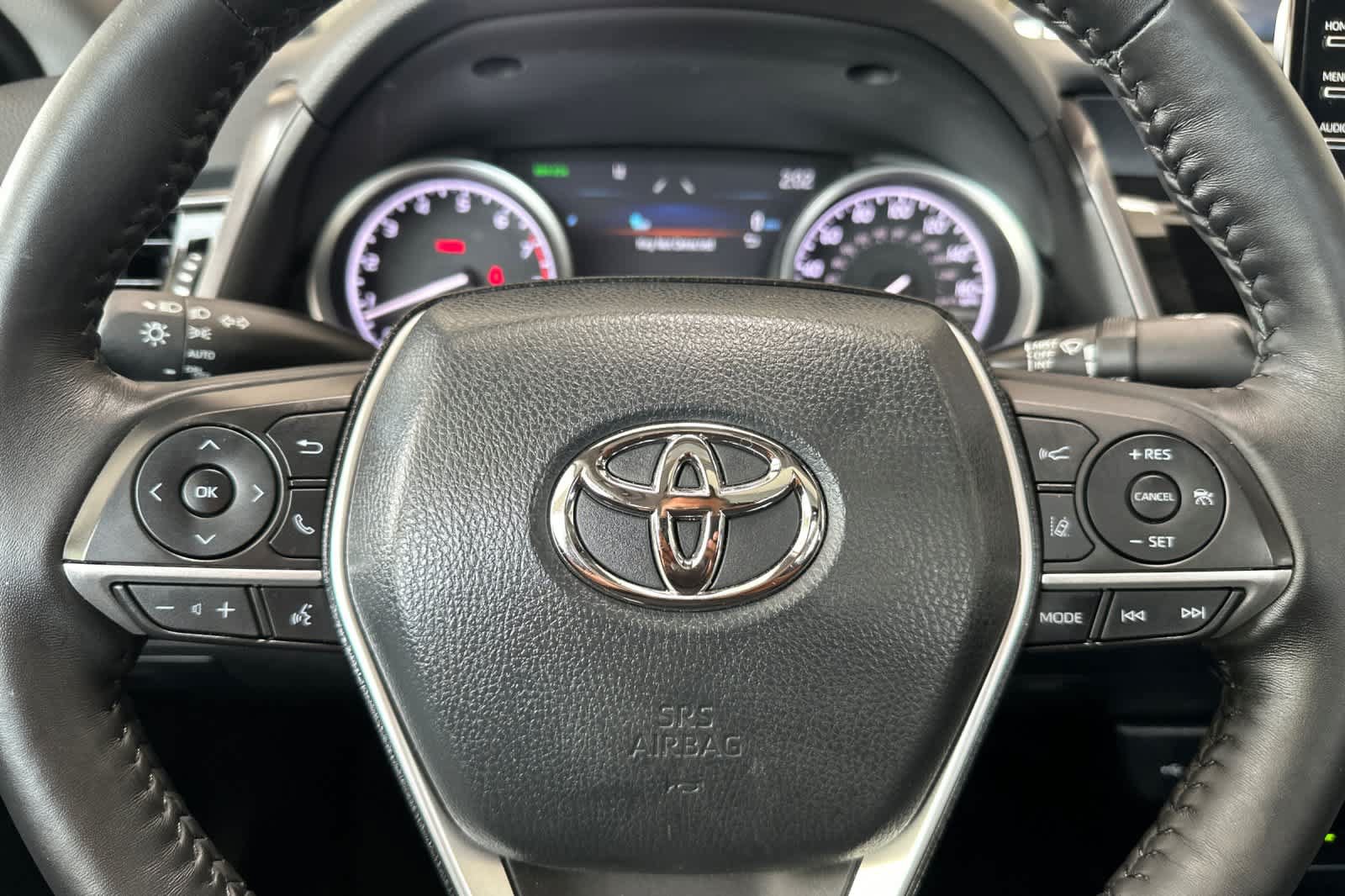 Used 2022 Toyota Camry XLE w/ Navigation Upgrade Package AWD/4WD image 25
