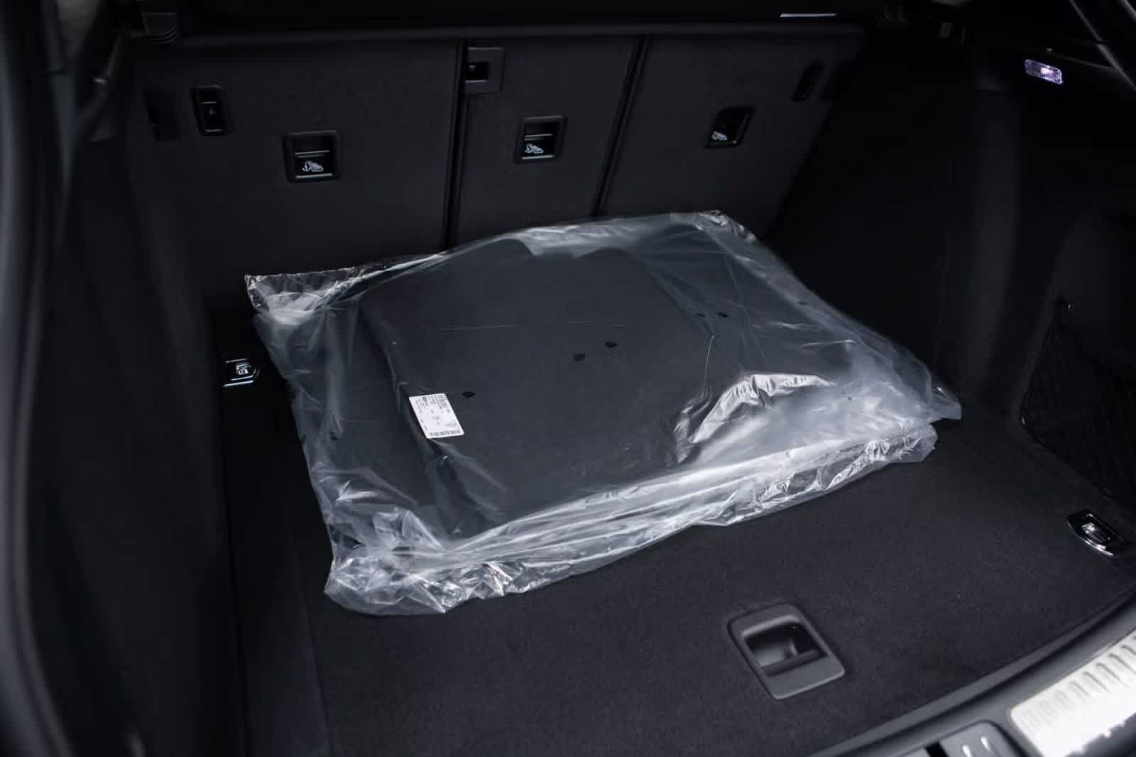 Certified 2026 Porsche Macan S AWD/4WD image 35