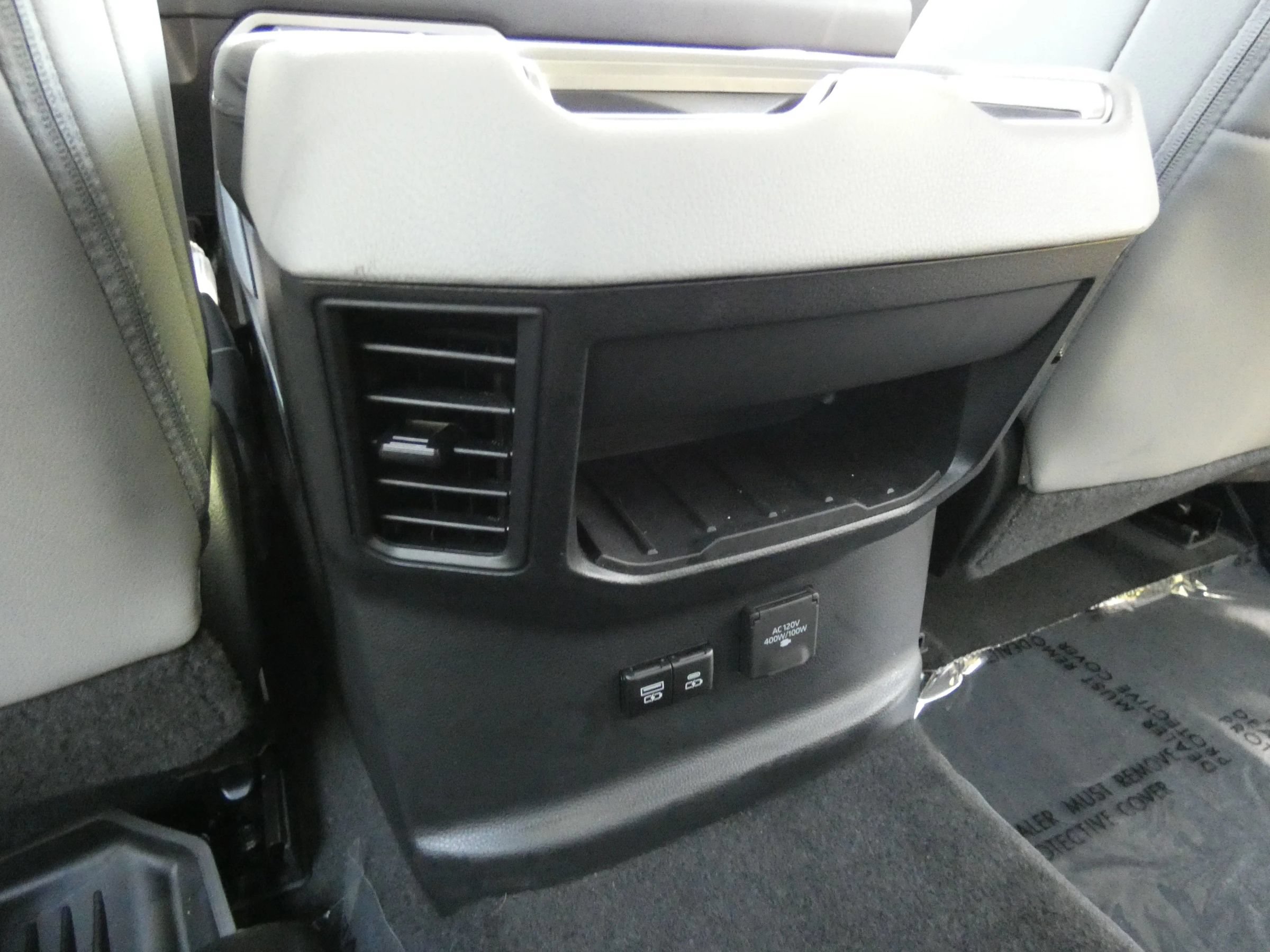 Used 2024 Toyota Tundra Limited w/ TRD Off-Road Package AWD/4WD image 54