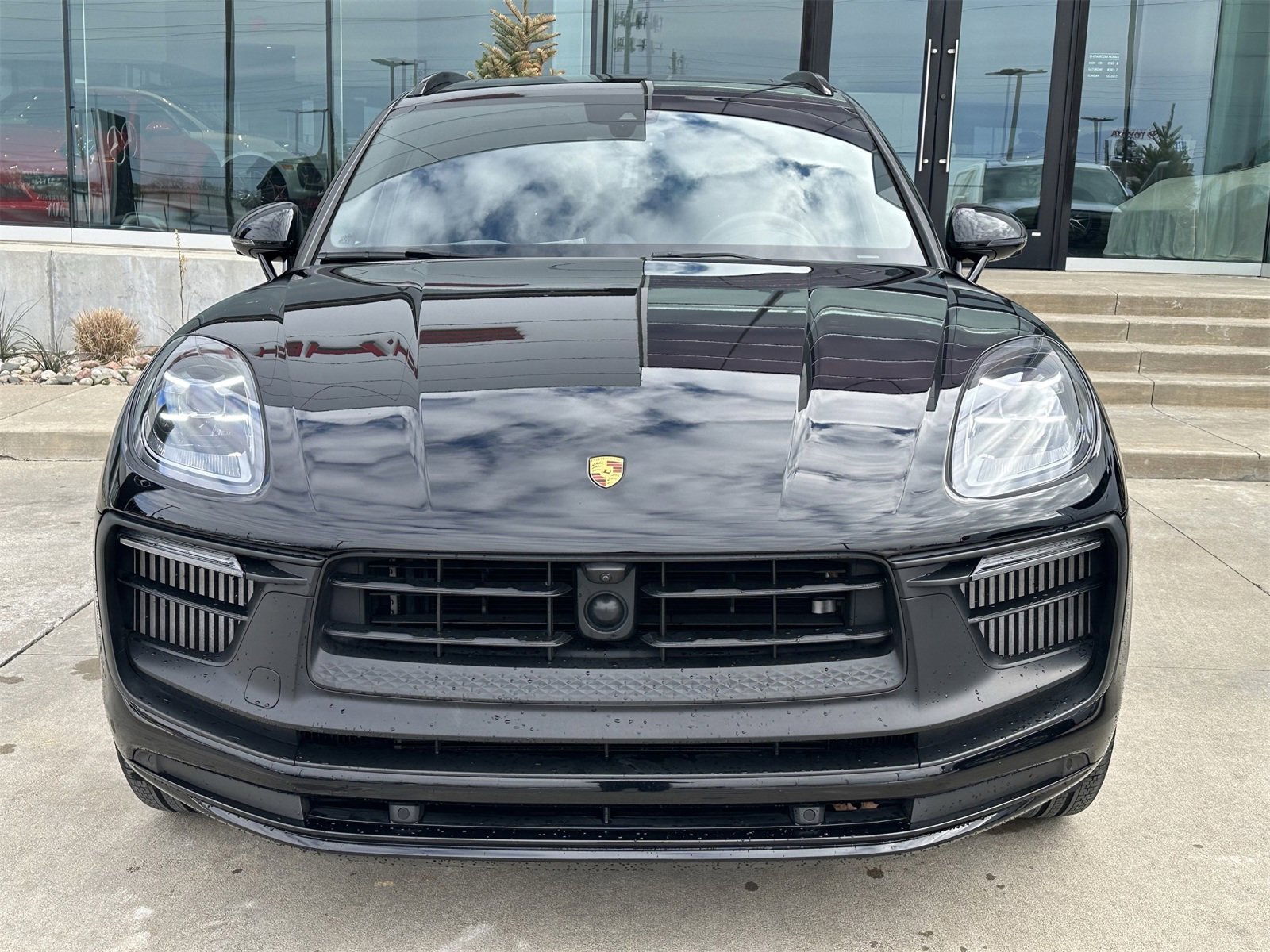 Certified 2024 Porsche Macan GTS image 10