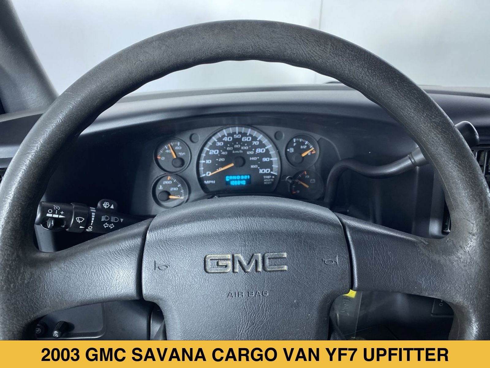 Used 2003 GMC Savana 1500 w/ Preferred Equipment Group 3 RWD image 3