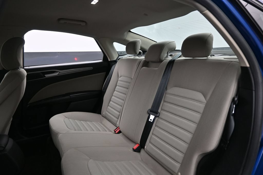 Used 2018 Ford Fusion S FWD image 20