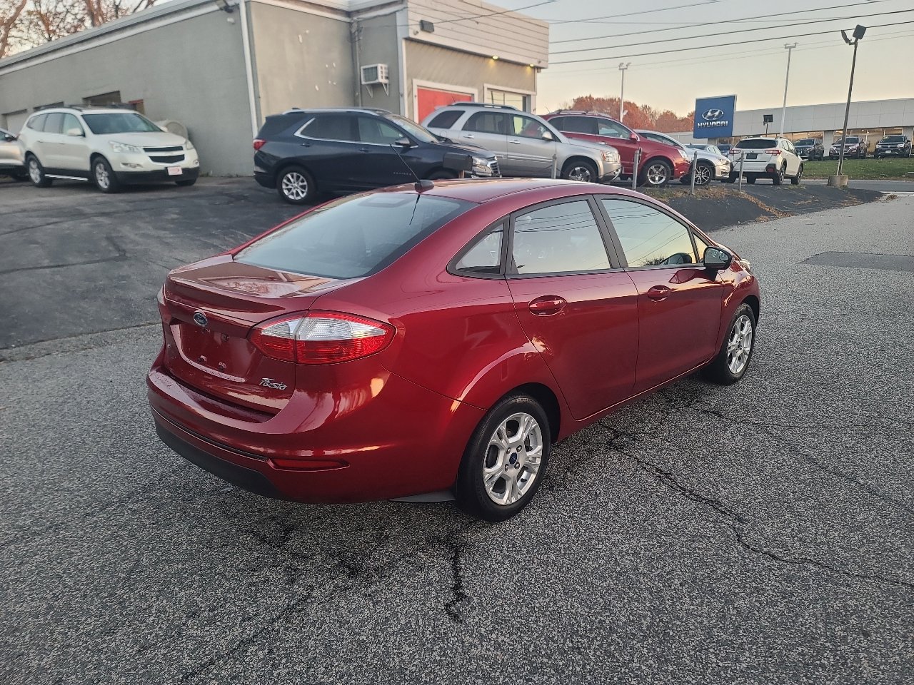 Used 2015 Ford Fiesta SE image 7
