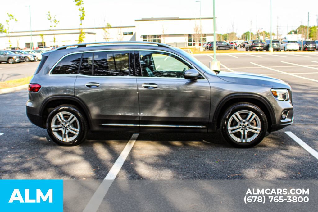 Used 2022 Mercedes-Benz GLB 250 4MATIC w/ Premium Package Lite image 9