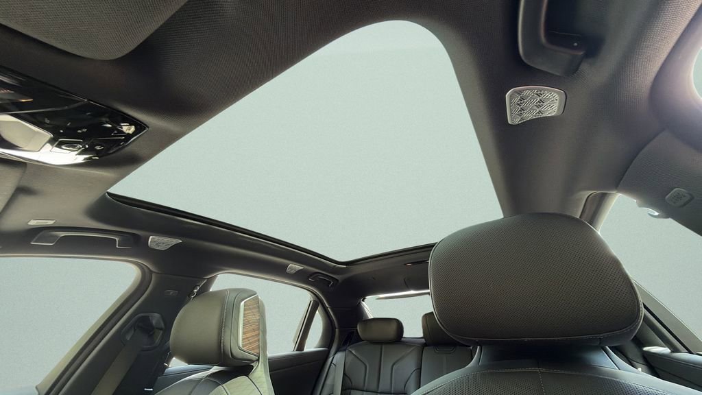 New 2026 BMW 760i xDrive w/ Premium Package image 20