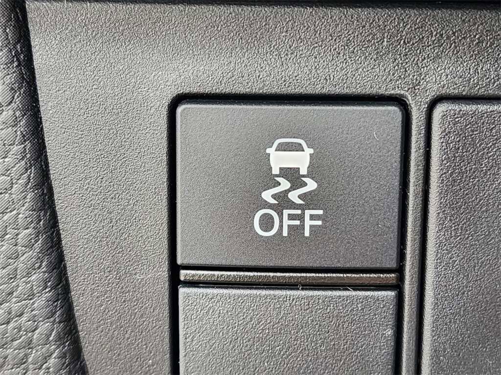 Used 2024 Honda CR-V LX image 28