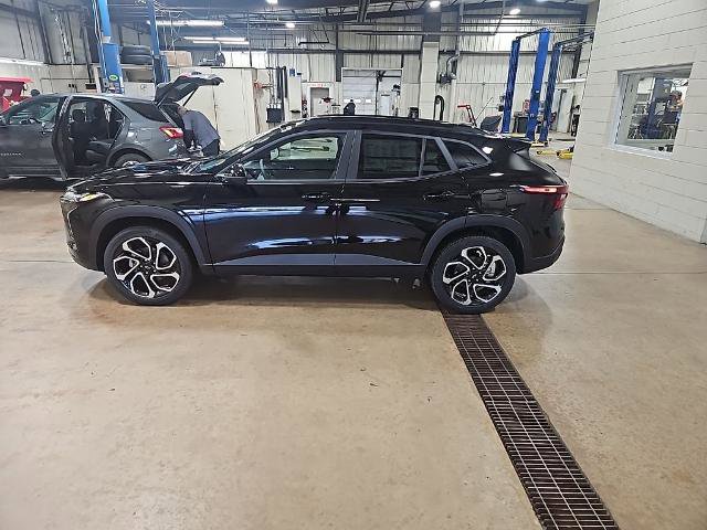 New 2026 Chevrolet Trax RS w/ Driver Confidence Package image 3