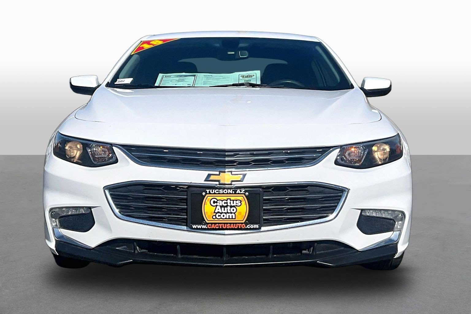 Used 2018 Chevrolet Malibu LT FWD image 3