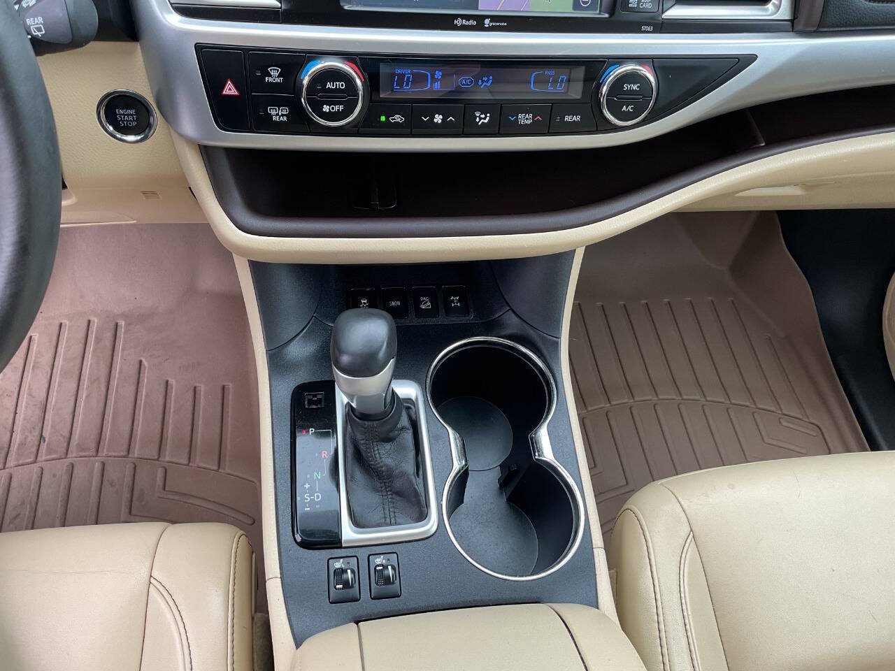 Used 2015 Toyota Highlander XLE AWD/4WD image 26