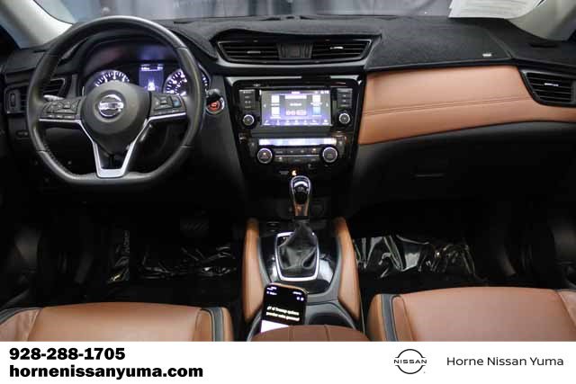Used 2018 Nissan Rogue SL w/ Premium Package FWD image 12