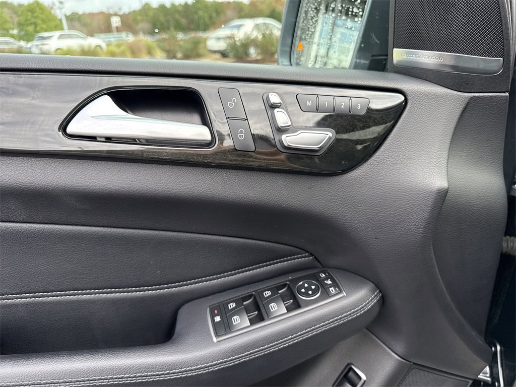 Used 2018 Mercedes-Benz GLE 350 image 24