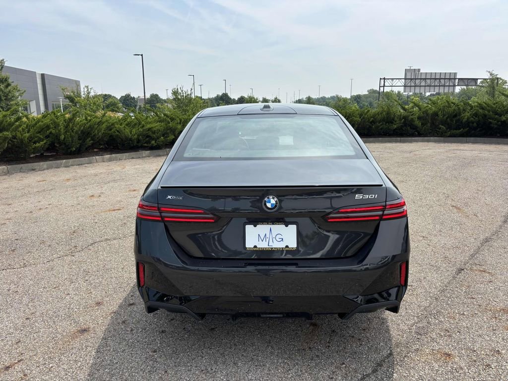 New 2026 BMW 530i xDrive w/ M Sport Package image 6