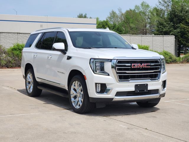 Used 2021 GMC Yukon SLT w/ SLT Premium Package image 3