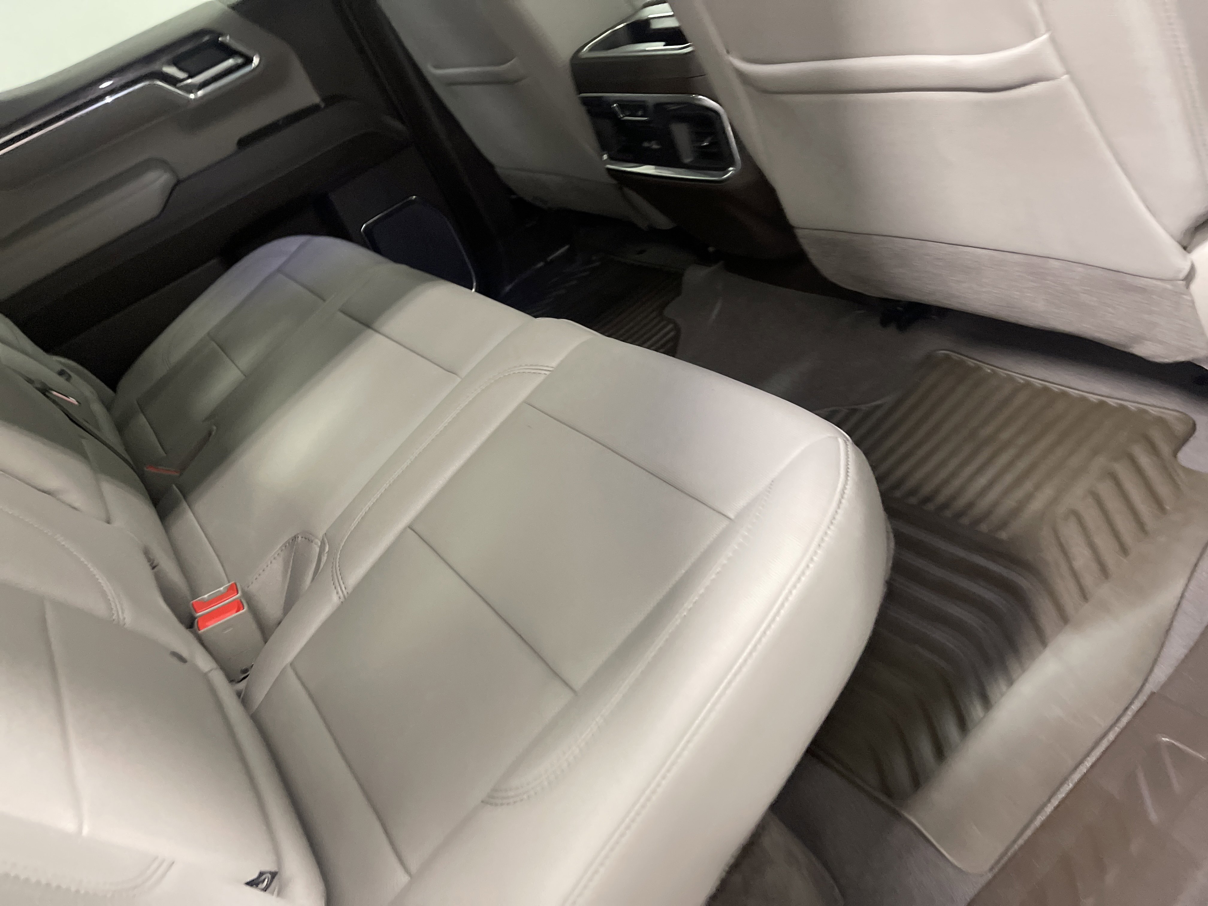 Used 2024 Chevrolet Silverado 1500 LTZ w/ LTZ Convenience Package II AWD/4WD image 21