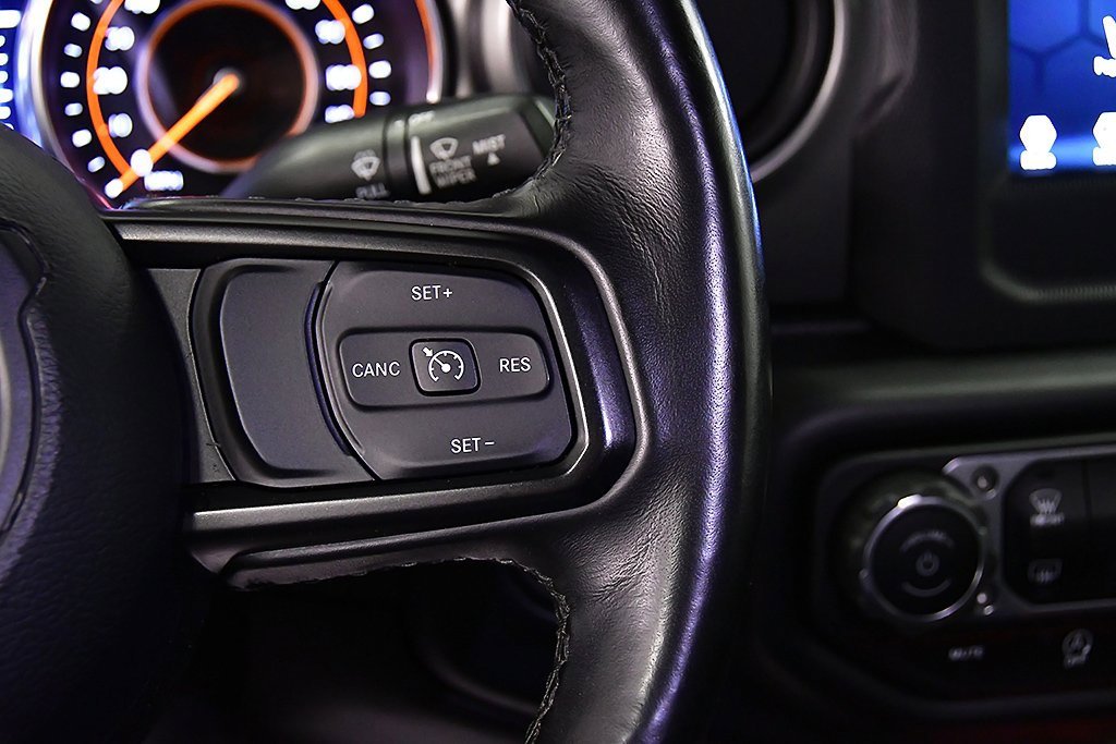 Used 2021 Jeep Gladiator Sport image 15