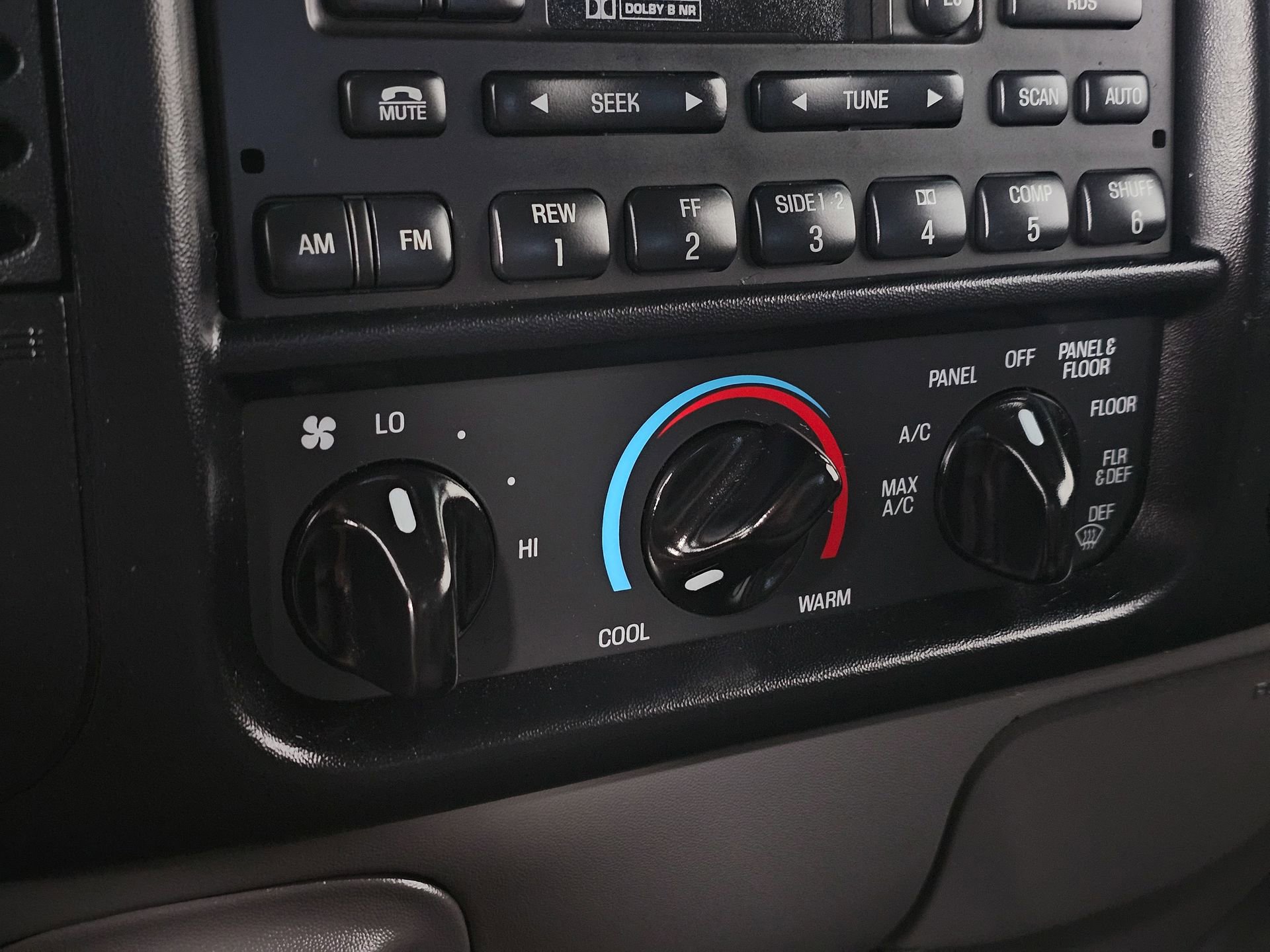 Used 2000 Ford F150 Lightning RWD image 37