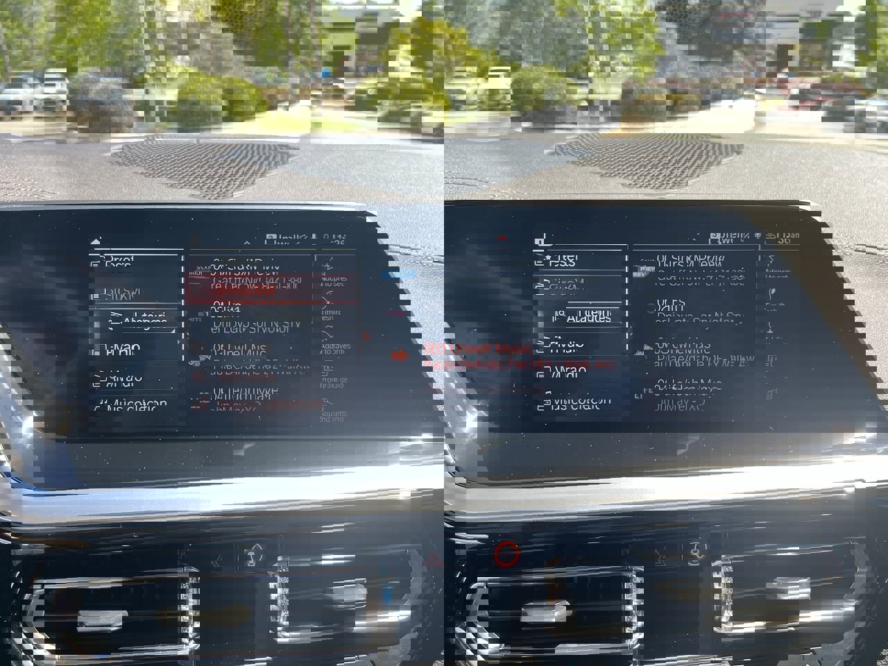 Used 2020 BMW Z4 M40i w/ Premium Package image 21