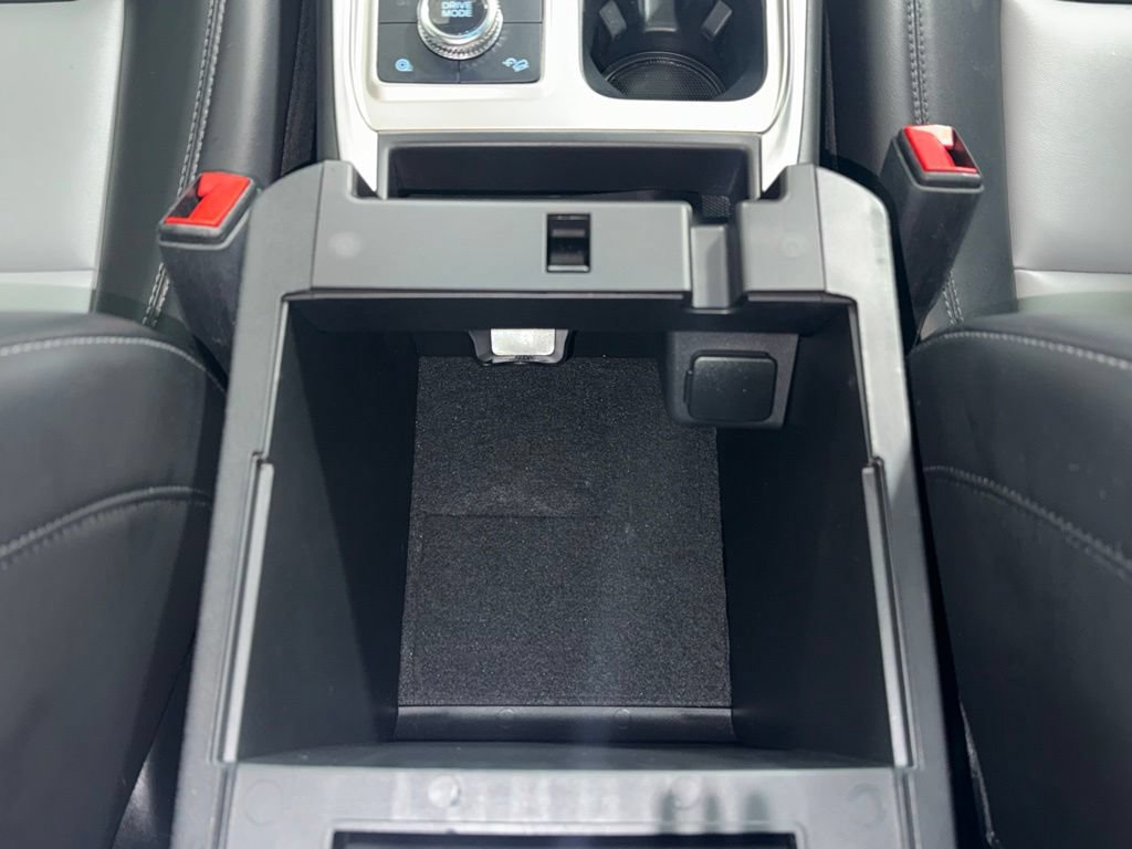 Certified 2024 Ford Explorer XLT w/ Equipment Group 202A AWD/4WD image 30