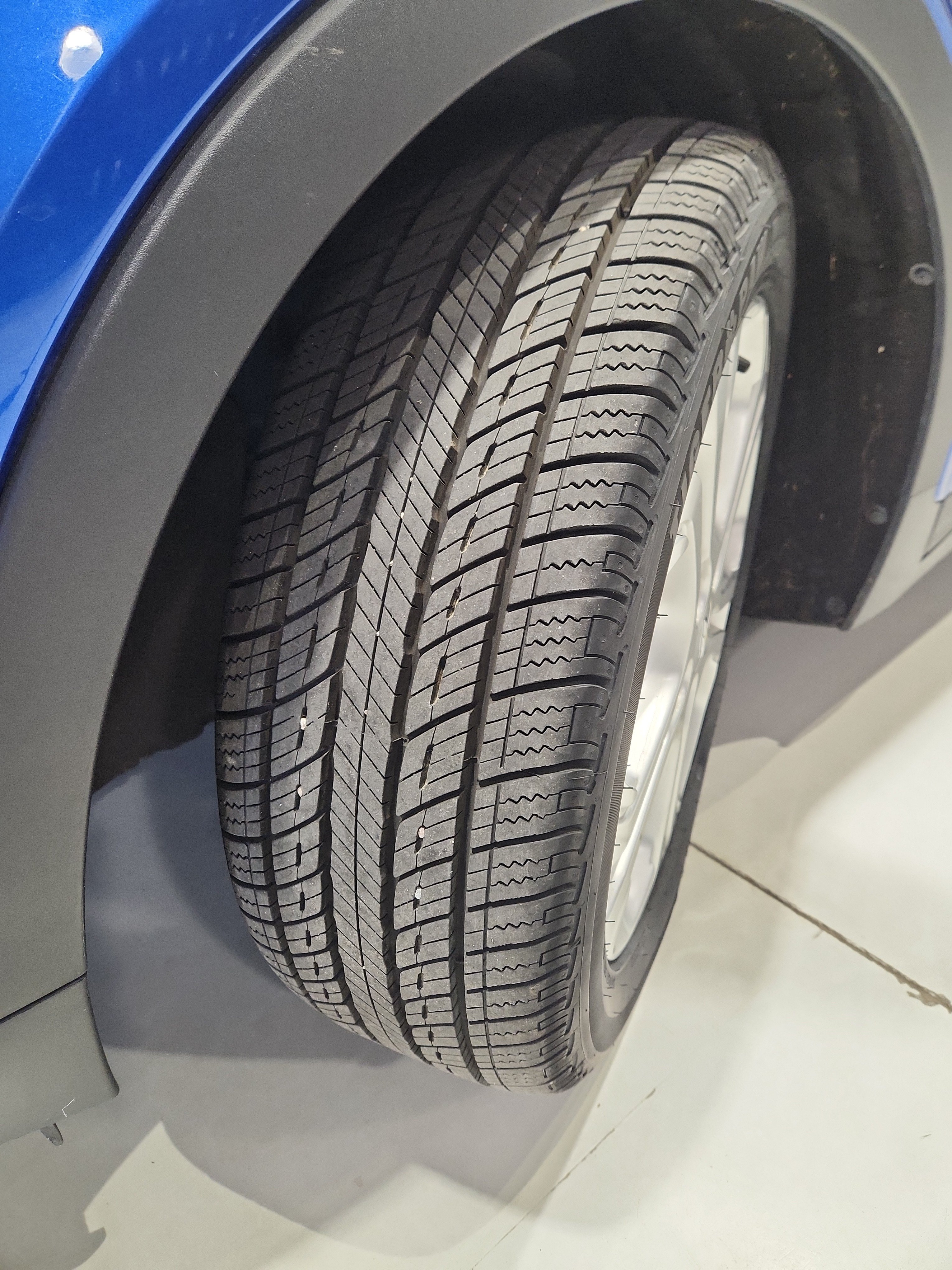 Certified 2017 Chevrolet Bolt LT FWD image 26