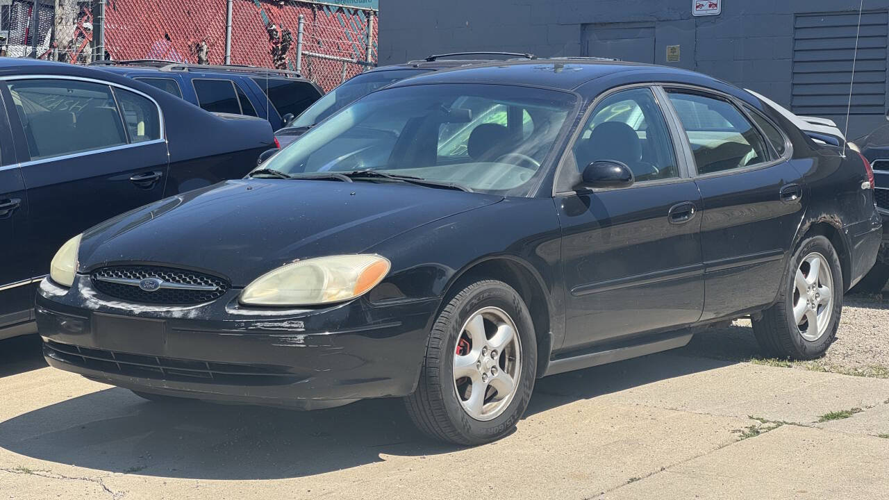 Used 2003 Ford Taurus SE FWD image 1