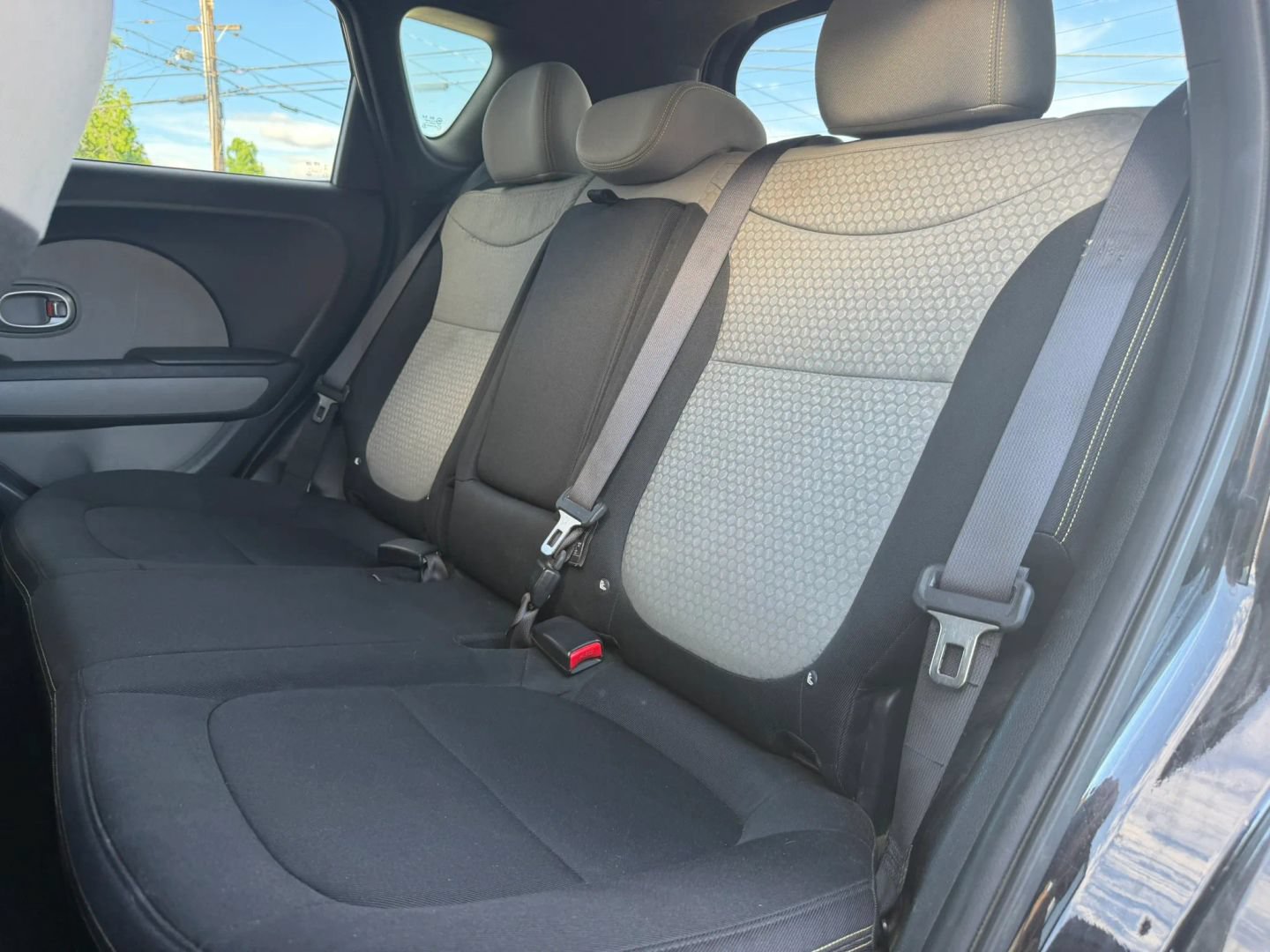 Used 2014 Kia Soul + FWD image 13