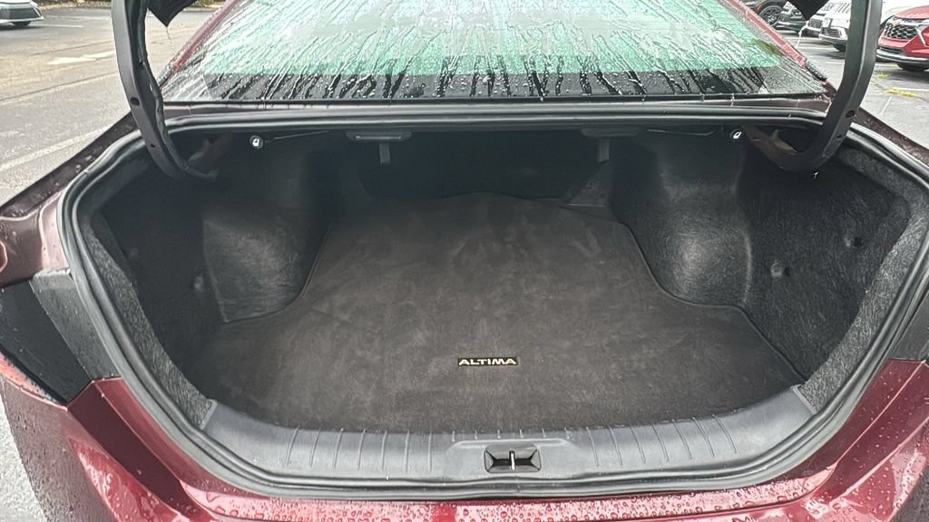 Used 2025 Nissan Altima 2.5 SV FWD image 28