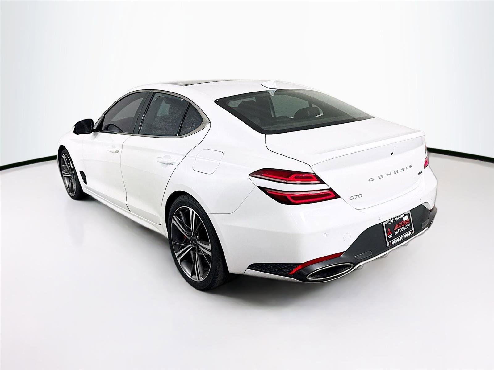 Used 2025 Genesis G70 3.3T Advanced w/ Sport Prestige Package image 11