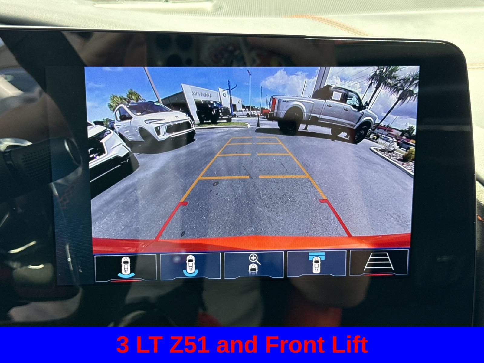 Used 2025 Chevrolet Corvette Stingray Premium Conv w/ Z51 Performance Package RWD image 28