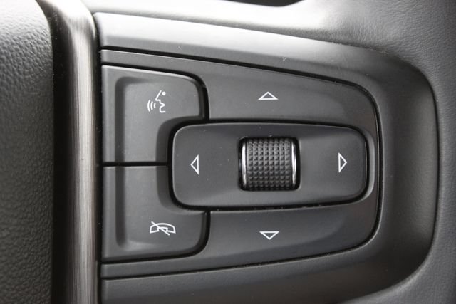 Used 2025 GMC Sierra 2500 AT4 AWD/4WD image 18