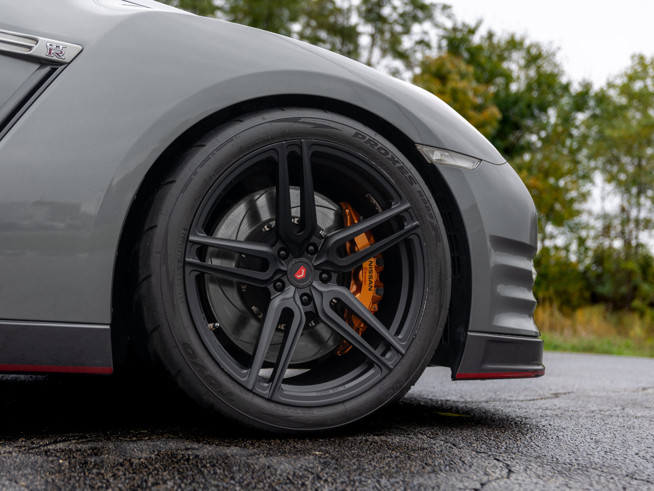 Used 2014 Nissan GT-R Black Edition image 15