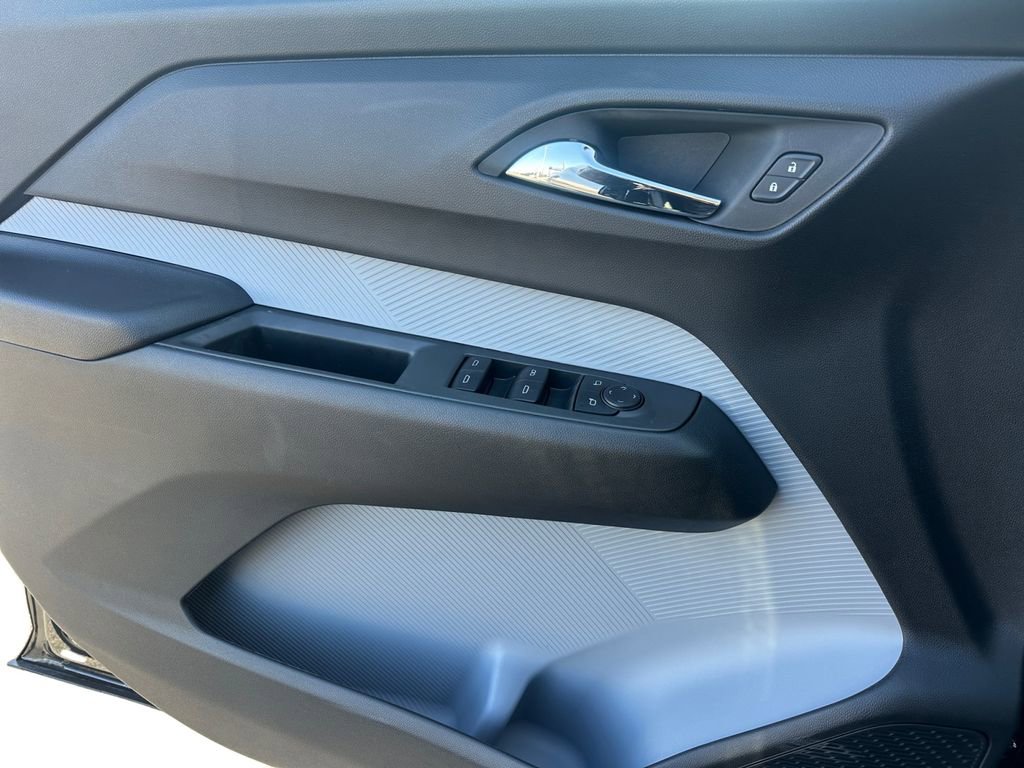 New 2027 Chevrolet Bolt RS w/ Technology Package FWD image 11