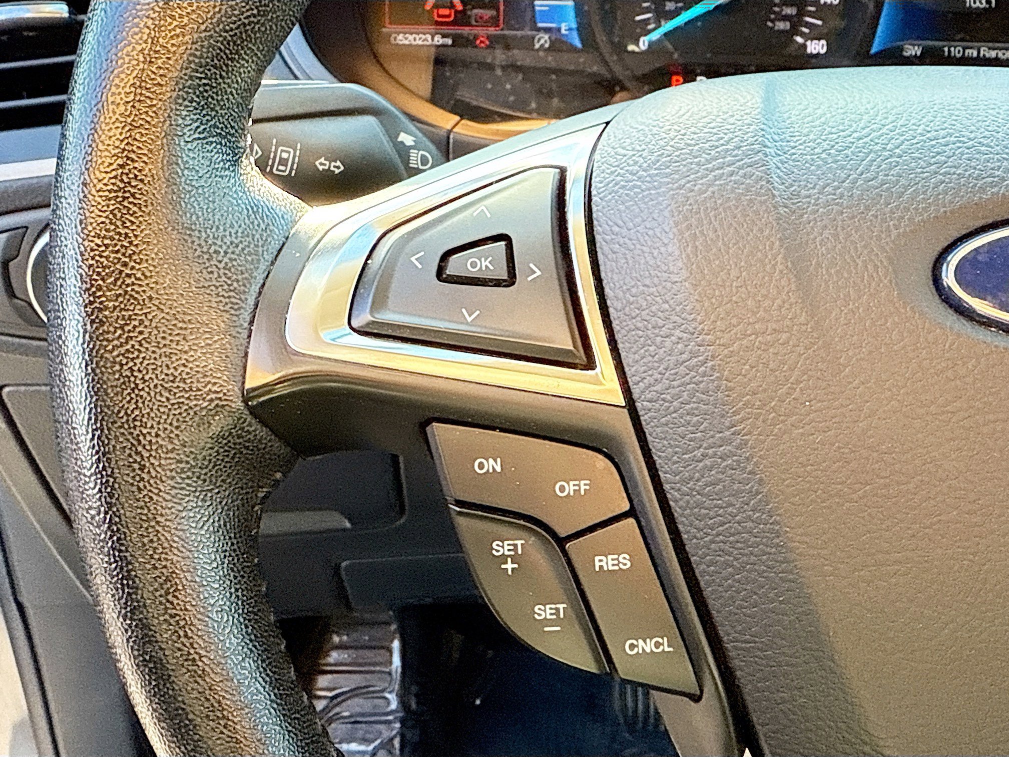 Used 2022 Ford Edge SEL image 36