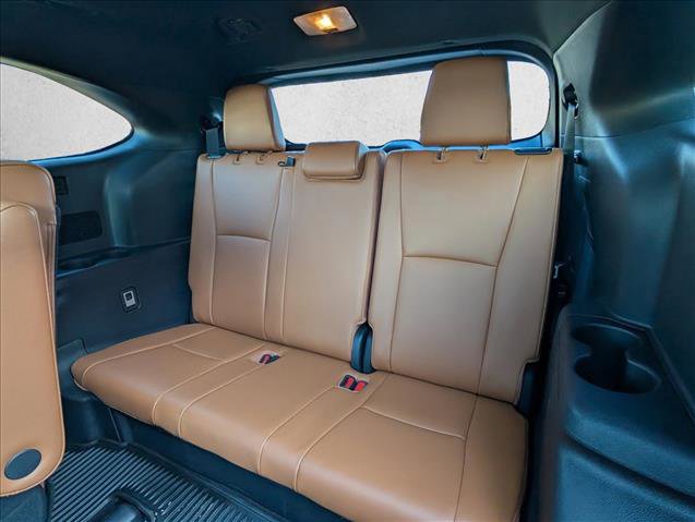 Used 2023 Toyota Highlander Platinum image 20