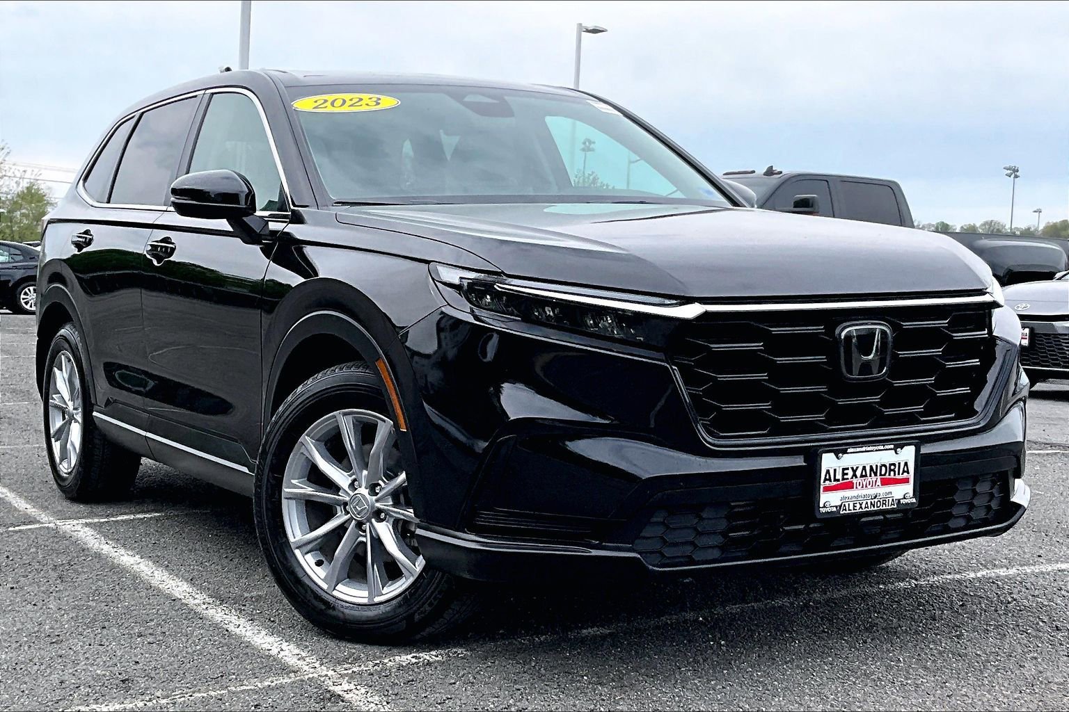 Used 2023 Honda CR-V EX image 2