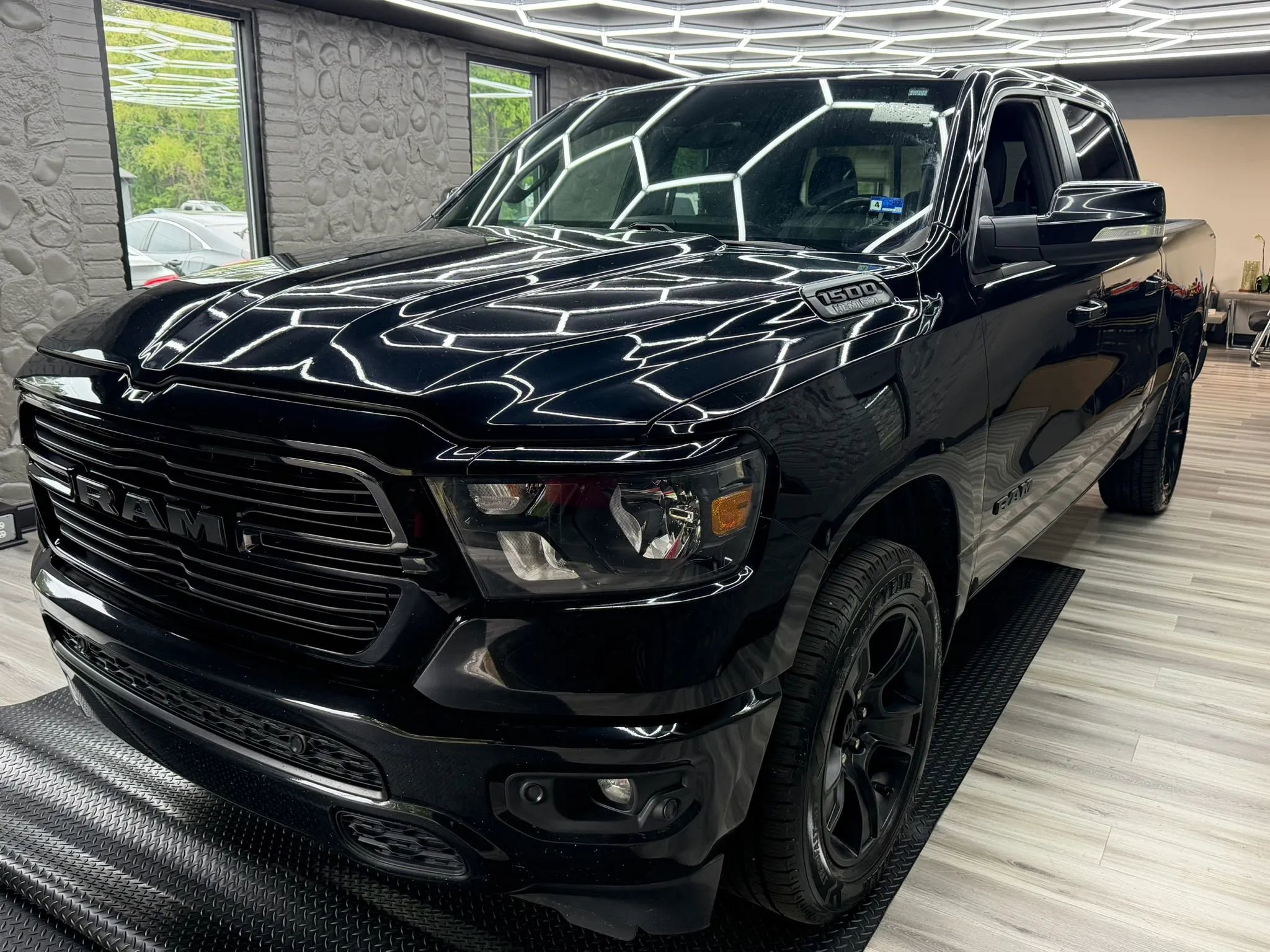 Used 2021 RAM 1500 Big Horn AWD/4WD image 2