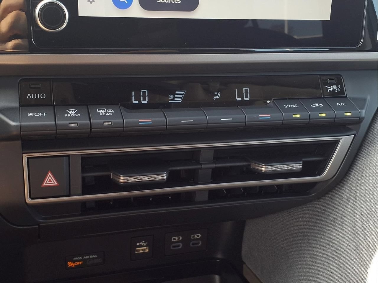 Used 2026 Toyota Camry LE FWD image 15